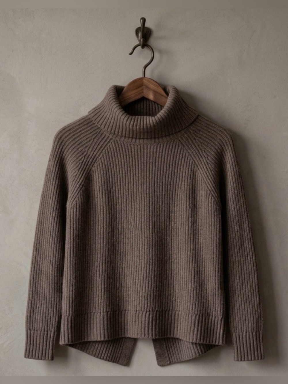 Banana Republic Burgundy Ribbed Turtleneck Sweater Minimalist Core Medium